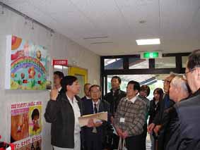 発電量表示盤を見学